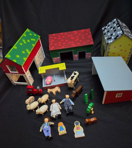 Wooden farm set with animals - farm,