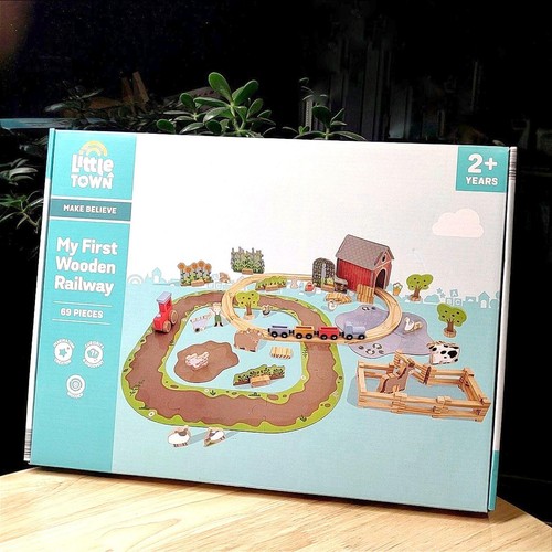 Wooden farm animals - animals, pull