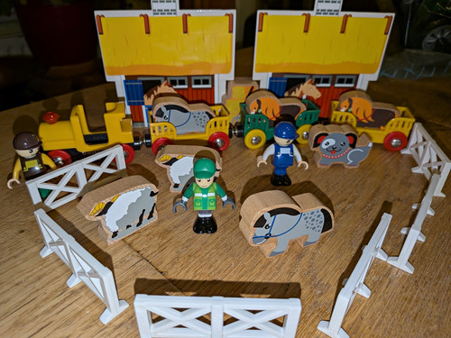 Brio wooden farm - wooden, train